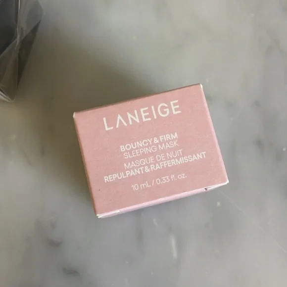 Charlotte Tillbury liquid gold retinol La neige beauty bundle - Picture 6 of 9